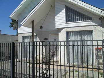 ACOGEDORA CASA EN QUILPUE A PASOS DEL CENTRO 4 DORM 2 BAÑOS