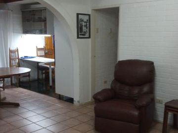 ACOGEDORA CASA EN QUILPUE A PASOS DEL CENTRO 4 DORM 2 BAÑOS
