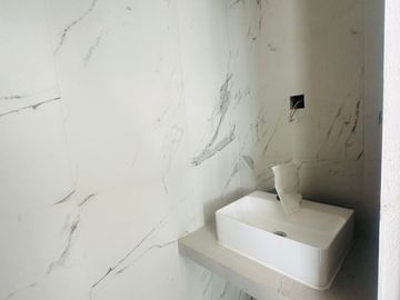 Condominios en Venta por la Avenida J. B. Lobos muy cerca del Aeropuerto en el  Pto. de Veracruz, Ver.