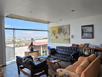 Casa en Venta, Fracc. Bosques, Morelia, Mich.