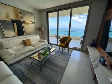 PENTHOUSE DE LUJO DE VENTA EN VELAMAR FRENTE A PLAYA!!!