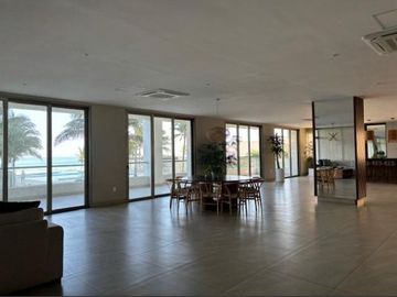 PENTHOUSE DE LUJO DE VENTA EN VELAMAR FRENTE A PLAYA!!!