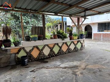 Venta de casa con terreno en Otavalo sector Fuente de Punyaro