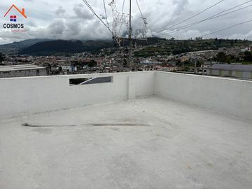 Venta de casa con terreno en Otavalo sector Fuente de Punyaro