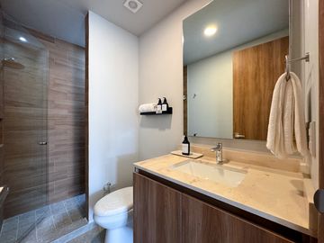 Departamento De Lujo Nuevo En Venta Torre Con Seguridad Amenidades Zona Real Valle Real Zapopan