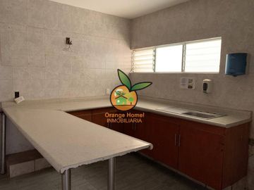 PROPIEDAD COMERCIAL EN VENTA A 2 CUADRAS DE FORUM, TLAQUEPAQUE