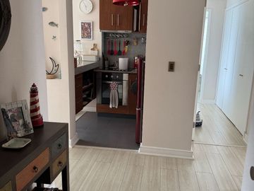 Se vende por viaje departamento 2 d, 2 baños, edifico full