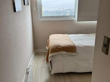 Se vende por viaje departamento 2 d, 2 baños, edifico full