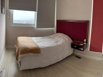 Se vende por viaje departamento 2 d, 2 baños, edifico full