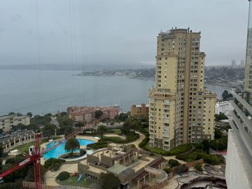 Se vende por viaje departamento 2 d, 2 baños, edifico full