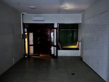 Local Comercial de 195 Mts2 mas departamento de 350 Mts2