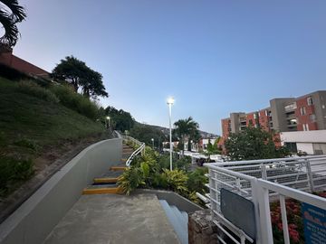 Venta Hermosa Casa Amoblada en Altos de Guadalupe, Cali