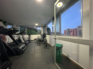Venta Hermosa Casa Amoblada en Altos de Guadalupe, Cali