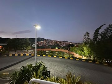 Venta Hermosa Casa Amoblada en Altos de Guadalupe, Cali
