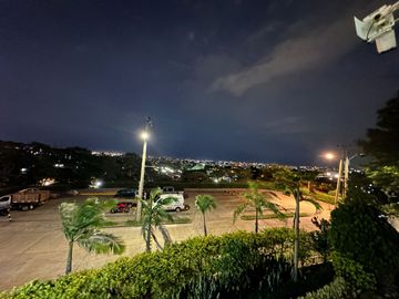 Venta Hermosa Casa Amoblada en Altos de Guadalupe, Cali