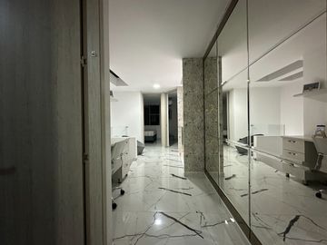 Venta Hermosa Casa Amoblada en Altos de Guadalupe, Cali