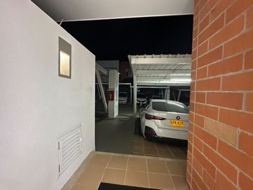 Venta Hermosa Casa Amoblada en Altos de Guadalupe, Cali