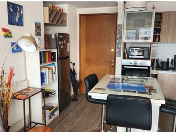 Se vende por traslado departamento 1 d, estacionamiento, edificio full