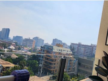 Se vende por traslado departamento 1 d, estacionamiento, edificio full