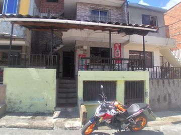 Venta hermosa Casa Barrio Recreo, Copacabana Antioquia.