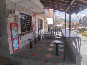 Venta hermosa Casa Barrio Recreo, Copacabana Antioquia.