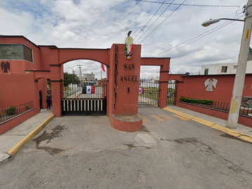 GRAN OPORTUNIDAD DE PROPIEDAD EN CALLE RESIDENCIAL