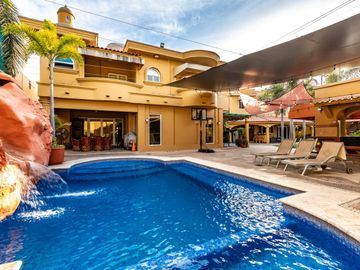 Villa en venta en Las Gaviotas, Puerto Vallarta.
