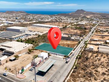 PREVENTA LOCALES por Avenida Jacarandas CSL rumbo al campo de golf de Quivira