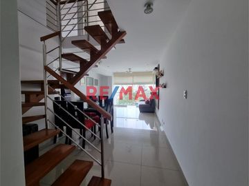 Vendo Departamento Duplex En Surquillo Límite Con Miraflores Con Cochera