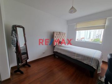Vendo Departamento Duplex En Surquillo Límite Con Miraflores Con Cochera