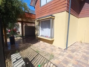 Se vende casa de 3 dormitorios en Linares