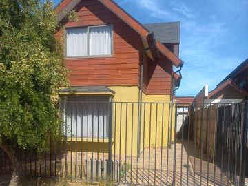 Se vende casa de 3 dormitorios en Linares