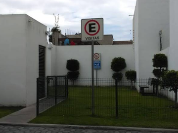 CASA EN VENTA DE REMATE BANCARIO LERMA EDOMEX