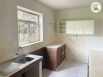 ALQUILA CASA DE 2 PISOS JIRON MIGUEL IGLESIAS, CAJAMARCA