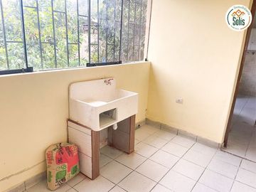 ALQUILA CASA DE 2 PISOS JIRON MIGUEL IGLESIAS, CAJAMARCA