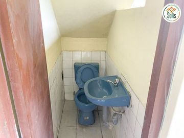 ALQUILA CASA DE 2 PISOS JIRON MIGUEL IGLESIAS, CAJAMARCA
