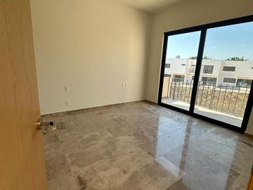Casa Lake front en venta en El Encanto en Chapala