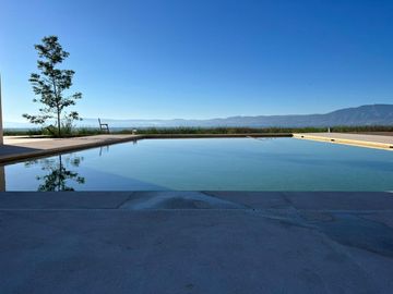 Casa Lake front en venta en El Encanto en Chapala