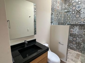 Casa Lake front en venta en El Encanto en Chapala
