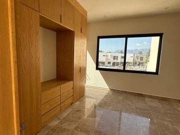 Casa Lake front en venta en El Encanto en Chapala