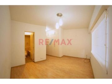 Exclusivo Departamento 2Do Piso En Surco 120M2