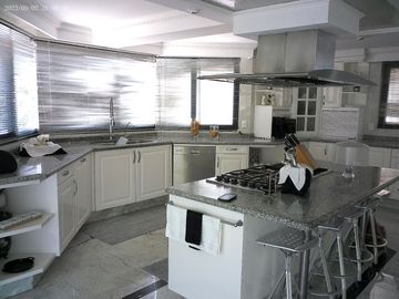 Satelite. Bella y Enorme Mansión, Elegancia, Comodidad