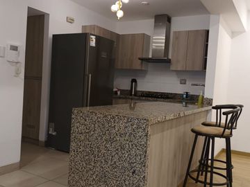 Vive con estilo en moderno departamento dúplex vista exterior en Miraflores