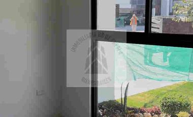 VENTA CASA PARQUE VOLCANES Lava 7   Recámaras 4 una en planta baja  5 Baños  chimenea  frente a área comercial LOMAS DE ANGELOPOLIS casa inteligente triple altura