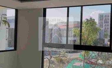 VENTA CASA PARQUE VOLCANES Lava 7   Recámaras 4 una en planta baja  5 Baños  chimenea  frente a área comercial LOMAS DE ANGELOPOLIS casa inteligente triple altura