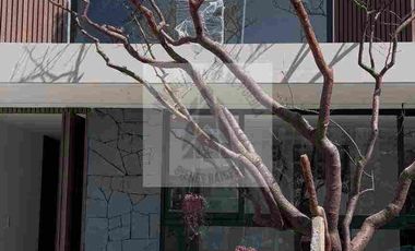 VENTA CASA PARQUE VOLCANES Lava 7   Recámaras 4 una en planta baja  5 Baños  chimenea  frente a área comercial LOMAS DE ANGELOPOLIS casa inteligente triple altura