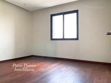Departamento de Lujo en Venta en Colomos Providencia Nuevo