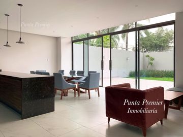 Departamento de Lujo en Venta en Colomos Providencia Nuevo