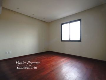 Departamento de Lujo en Venta en Colomos Providencia Nuevo