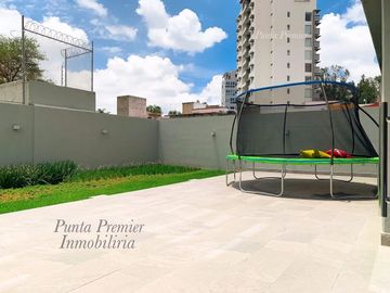 Departamento de Lujo en Venta en Colomos Providencia Nuevo